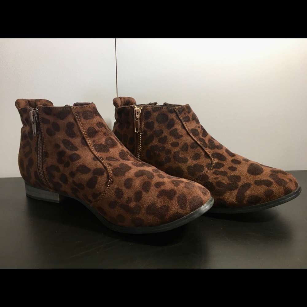Leopard ankle booties